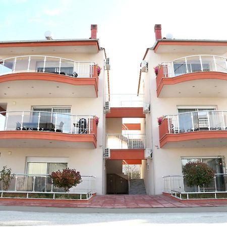 Sinanis Family Apartments Керамоти Екстериор снимка