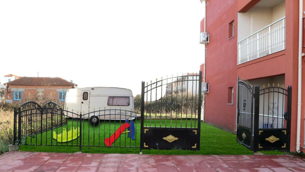 Sinanis Family Apartments Керамоти Екстериор снимка